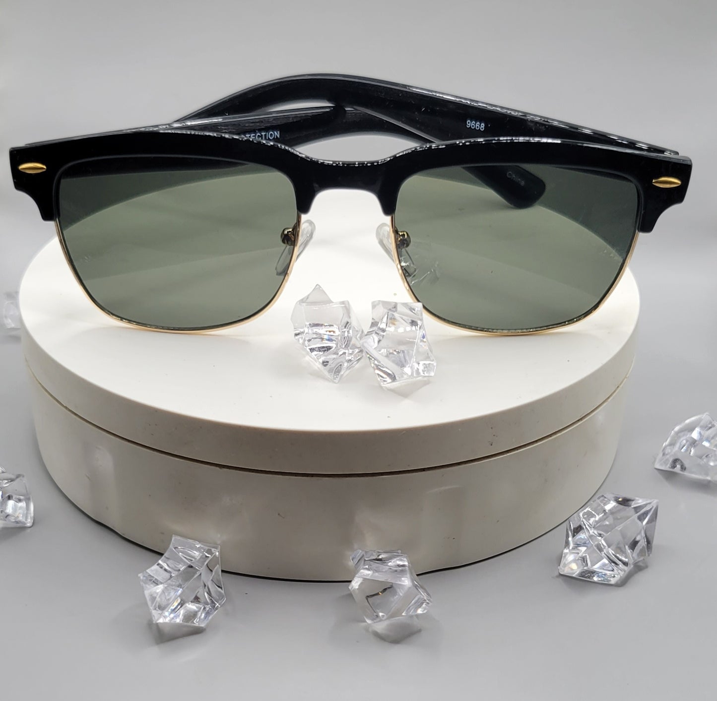 Classic Round Sunglasses